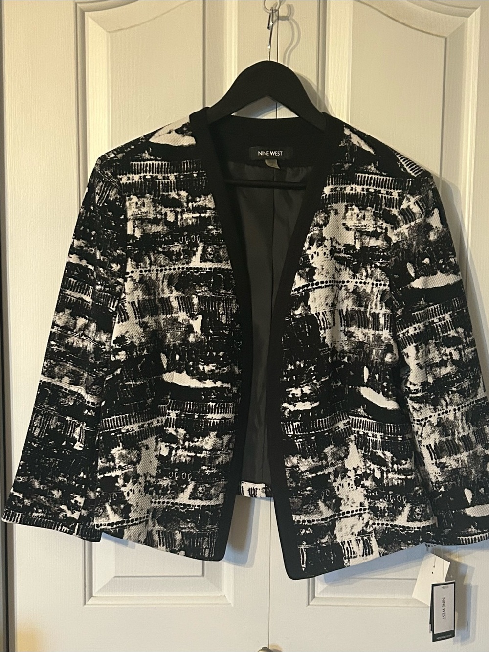 Nine West Black and White Open-Front Patterned Jacket